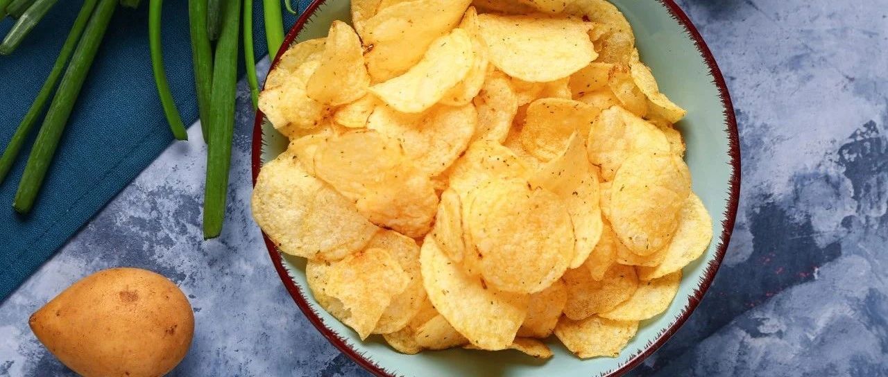 2025年零食界“黑科技”：昆蟲蛋白、藻類薯片……腌黃瓜薯片、辣味腰果也成“新寵”