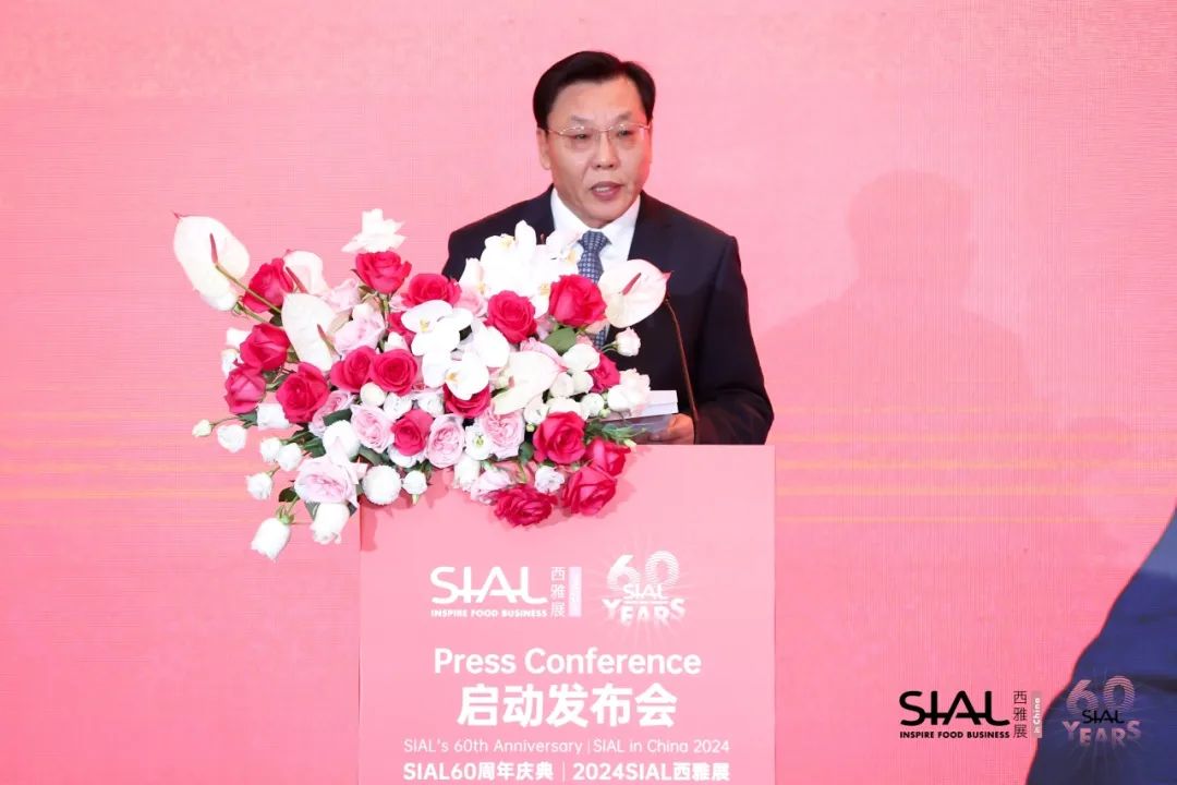 中國商業(yè)聯(lián)合會黨委副書記、執(zhí)行會長王民